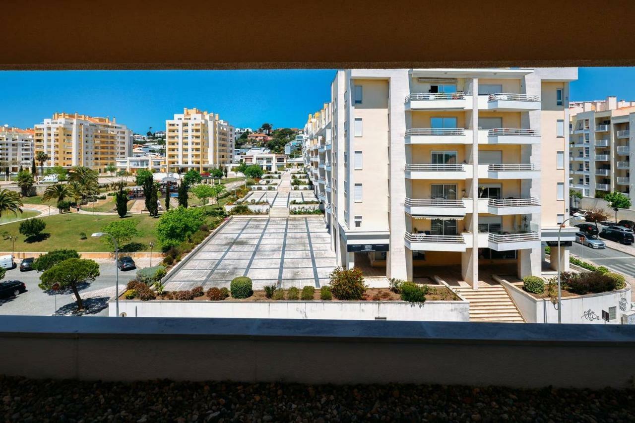 Fantastic Seaside Family Apartment With Pool Пареде Екстериор снимка